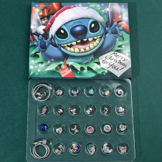 Die Stitch-Box mit der Einlage voller Charms
