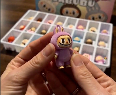 Labubu Adventskalender 2026 | 24 Blind Boxen mit Monster-Figuren