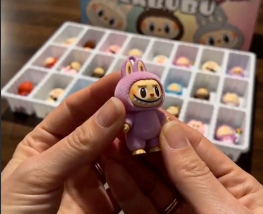 Labubu Adventskalender 2026 | 24 Blind Boxen mit Monster-Figuren